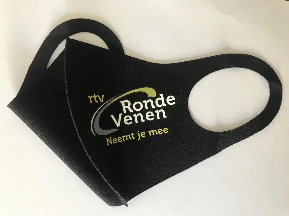 Mundmaske mit Aufdruck